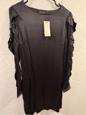 St Studio Black Ruffle Sleeve Shift Dress